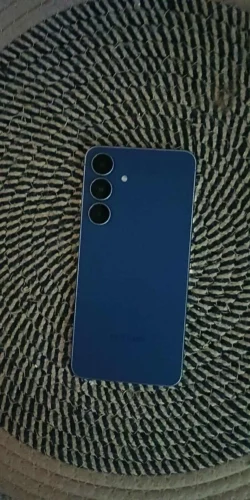 Samsung - Galaxy S25 128GB photo review